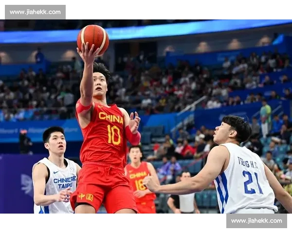 篮球直播APP全面升级，实时比分、高清赛事直播，尽享全球篮球精彩瞬间